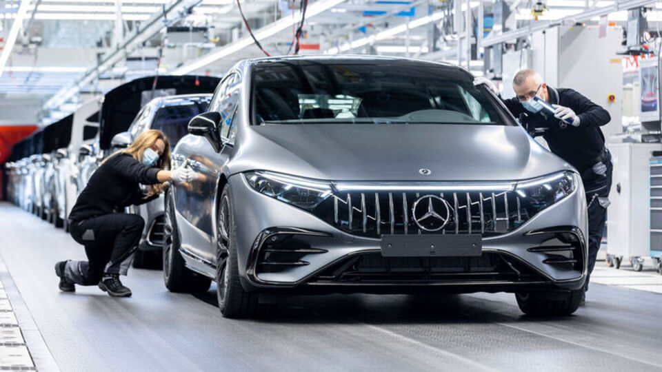 Mercedes-Benz'de yolsuzluk şoku