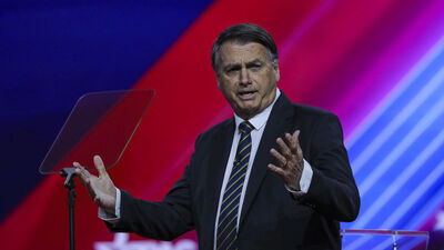 Bolsonaro'ya mücevherleri iade için 5 gün süre