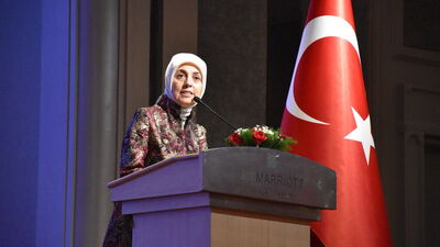 Merve Kavakçı görevden alındı