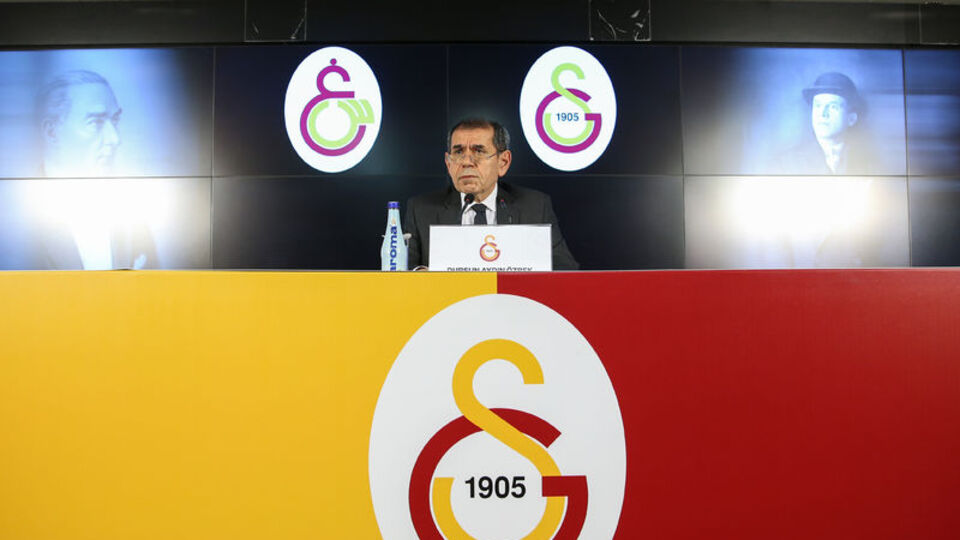 Dursun Özbek'e 21 gün hak mahrumiyeti