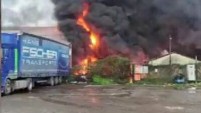 Çaykur'a ait çay fabrikasında yangın çıktı!