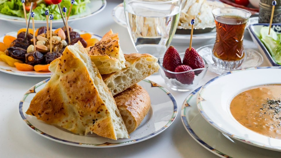 "İftarda çorbadan sonra en az yarım saat ara verin"