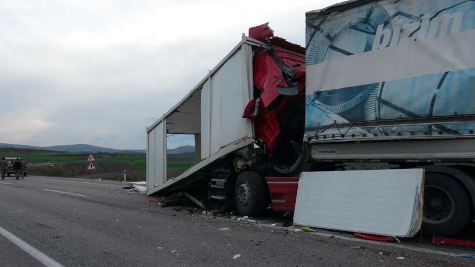 Kilis'te TIR kazası
