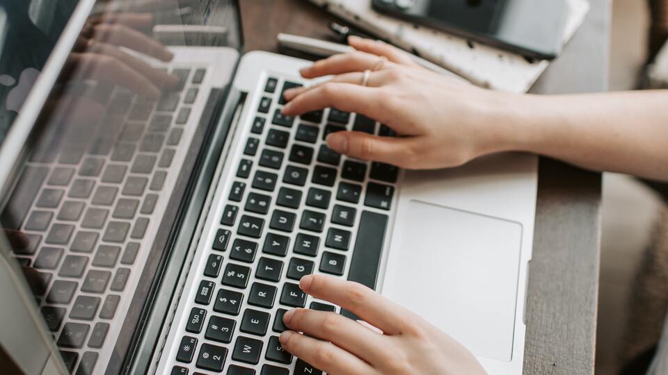 F2 tuşu nedir, nerede ve ne işe yarar?