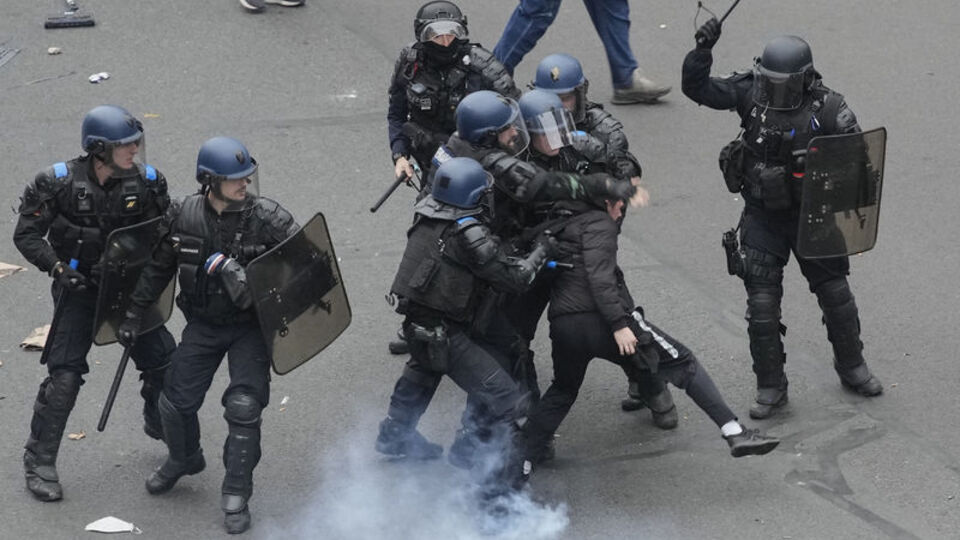 Gözaltı sayısı 457'ye çıktı! İran'dan Fransa'ya "şiddet" kınaması!