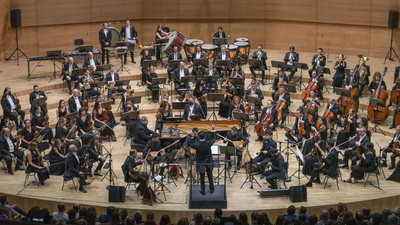 'Bir Büyük Dünya – Âşık Veysel' ile anıldı