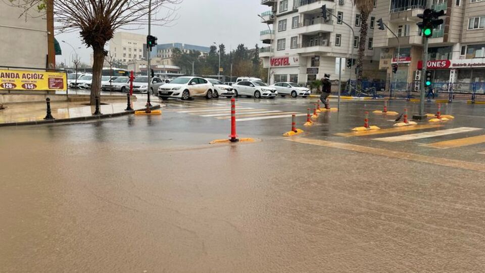 Şanlıurfa'da sağanak etkili oldu