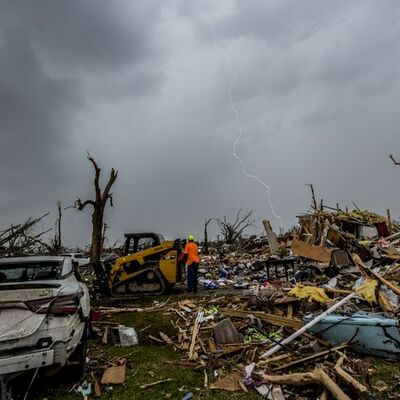 ABD'yi hortum vurdu, olağanüstü hal ilan edildi: 26 ölü