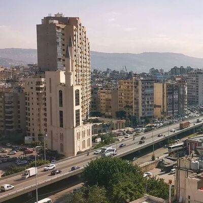 Lübnan iki farklı saat dilimine uyandı