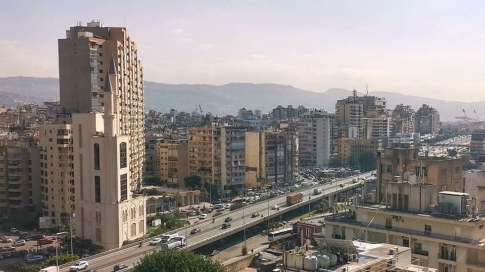 Lübnan iki farklı saat dilimine uyandı