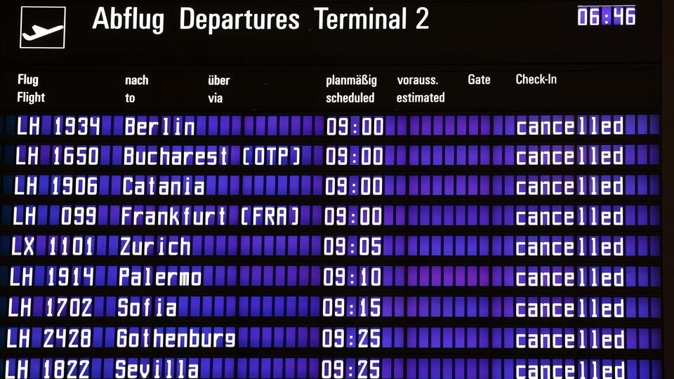 Almanya'da grev yüzünden toplu ulaşım kullanılamayacak