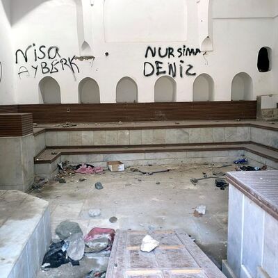 2 kez restore edildi! 657 yıllık tarihi esere isim yazdılar!