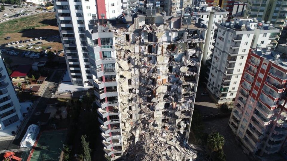 Tutuklu müteahhitten "Pes" dedirten savunma!