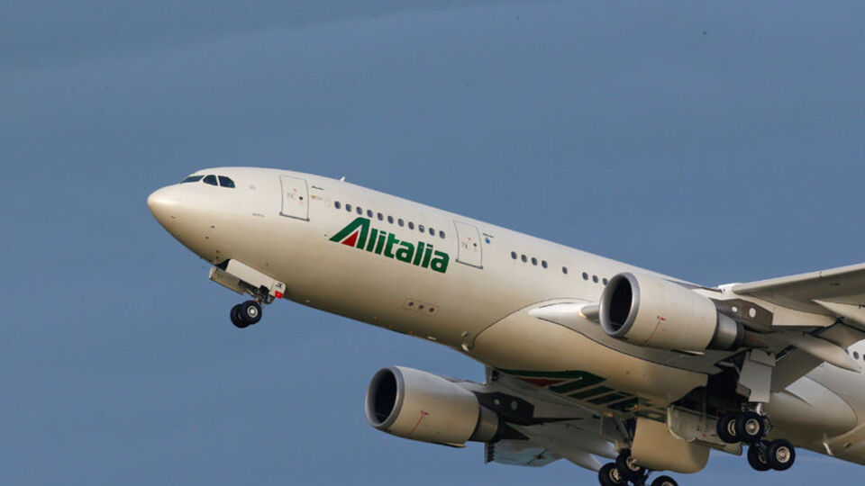 AB Alitalia'dan kredinin geri ödenmesini istedi