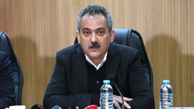 Bakan Özer'den yaz tatili açıklaması