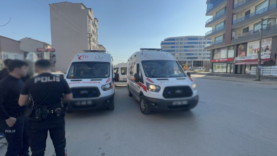 Kocaeli'de bıçaklı kavgada 2 öğrenci yaralandı