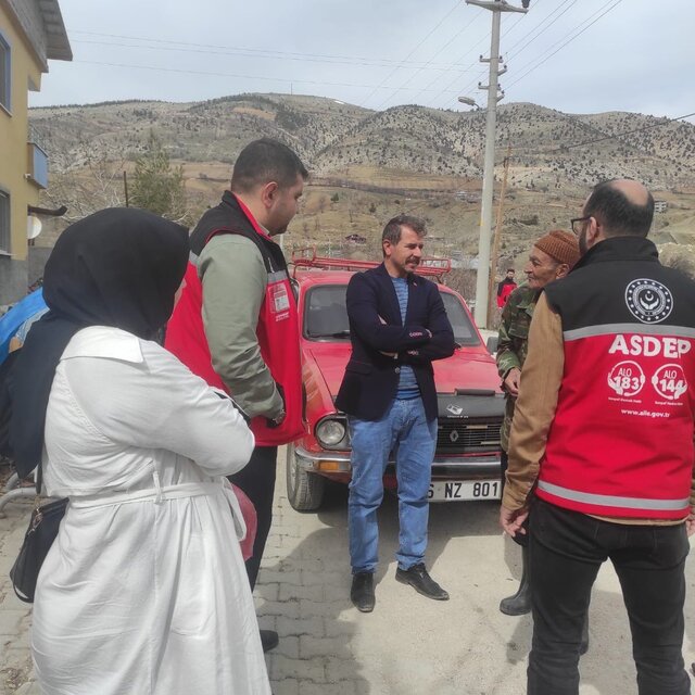 Depremzedeye psikososyal destek