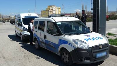 Otomobilin çarptığı yaşlı adam kurtarılamadı