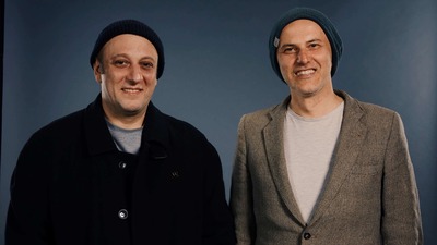 'Saatleri Ayarlama Enstitüsü' sahnede