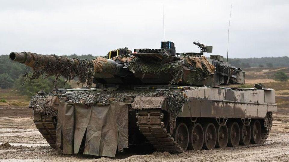 Almanya, Ukrayna'ya 18 Leopard 2 tankı gönderdi