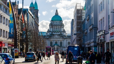 Kuzey İrlanda'da terör alarmı