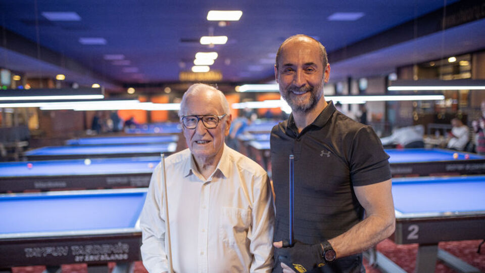 Bilardo efsanesi Raymond, İstanbul'da!