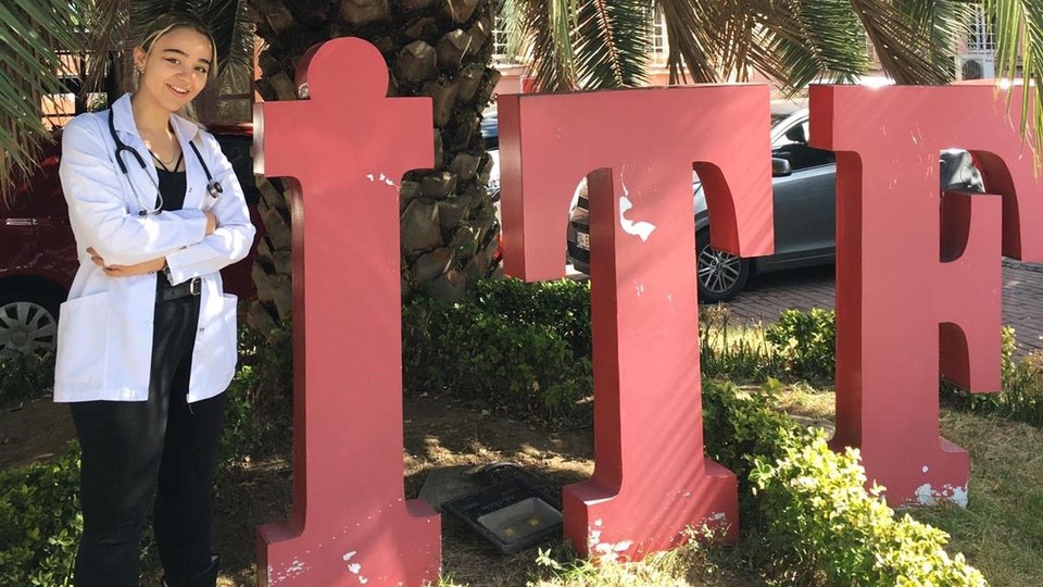 'Sahte doktor' Ayşe Özkiraz tahliye edildi!