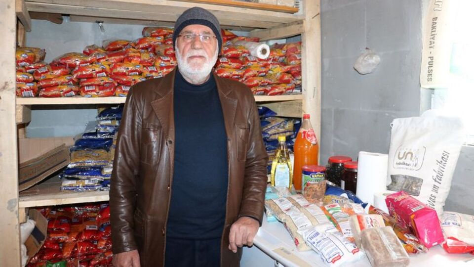 Bu bakkalda para geçerli değil!