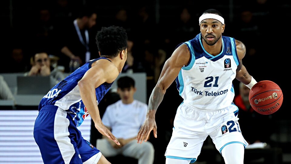 Türk Telekom 2'nci olarak son 16'da!