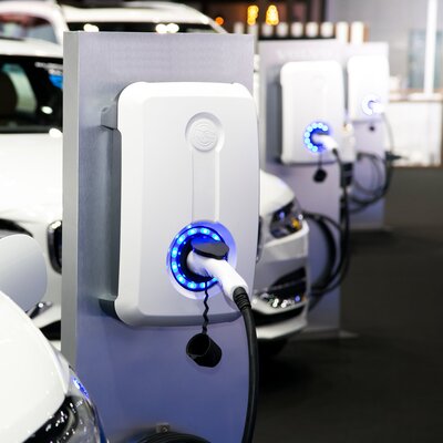 Elektrikli araç başına kaç istasyon düşüyor?