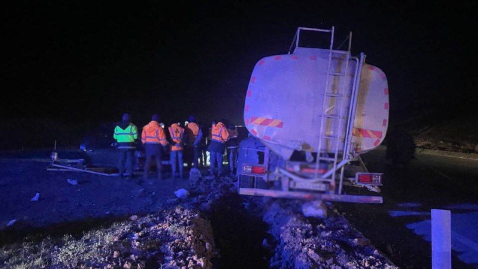Kırklareli'nde tanker ile otomobil çarpıştı: 2 ölü