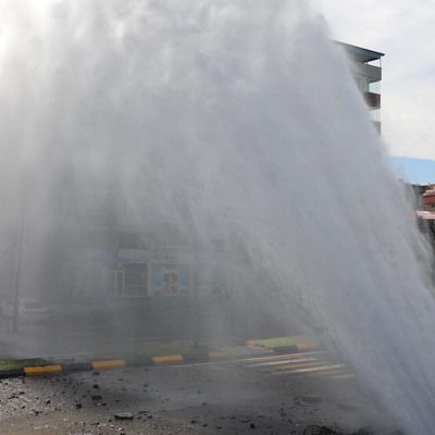 İsale hattındaki patlamada yıkımın eşiğinden dönüldü!