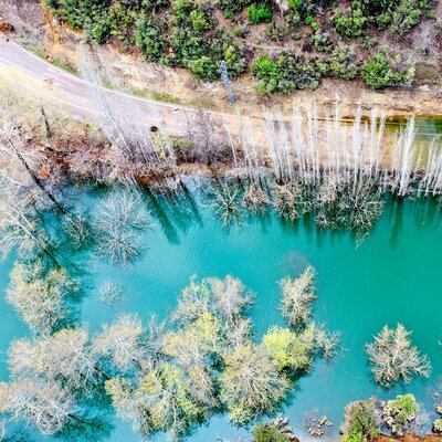 Depremin ardından heyelan yaşandı... Doğal gölet oluştu