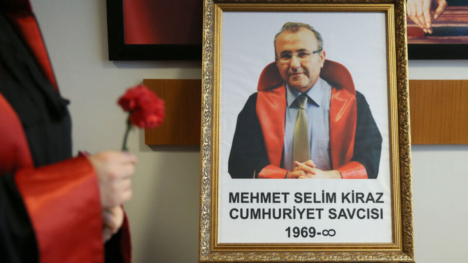 Bozdağ'dan şehit Savcı Kiraz için anma mesajı