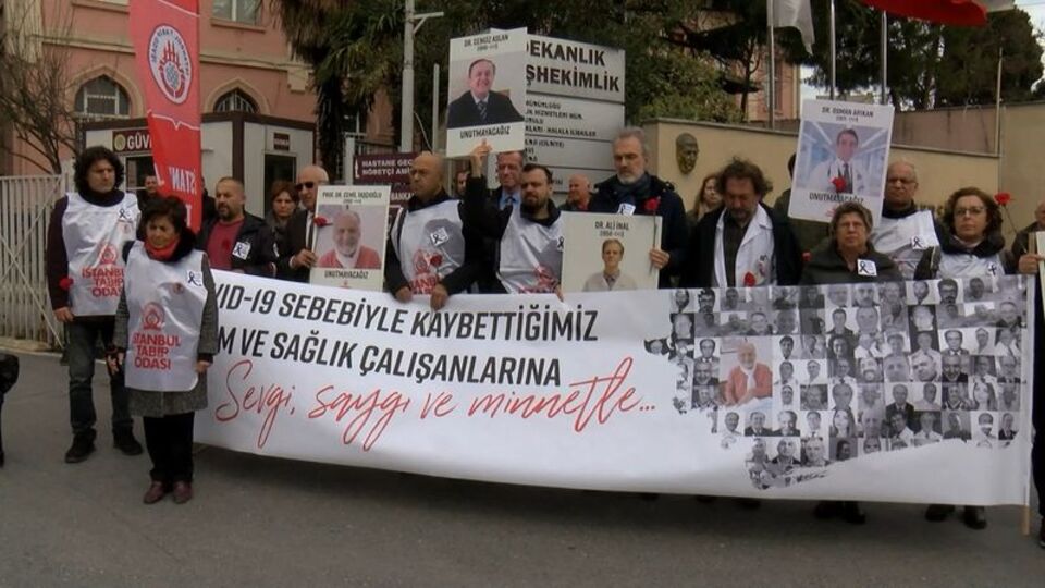 Pandemide ölen sağlık çalışanları anıldı