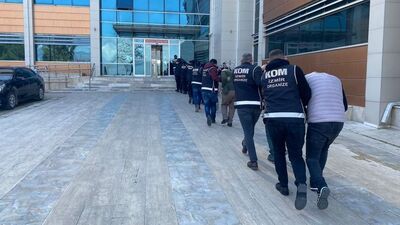 İzmir ve Manisa'da 'Akbaba' operasyonu: 9 tutuklama