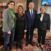 CHP'den tepkilerin ardından seccade açıklaması