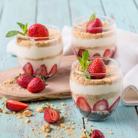 İftar için hem hafif hem de lezzetli çilekli magnolia tarifi