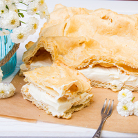 Bildiğiniz tüm tarifleri unutun! Dünya mutfağından Karpatka tatlısı