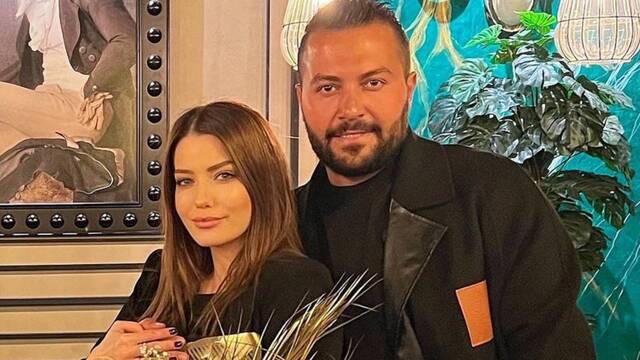 Aşkını ilan etti