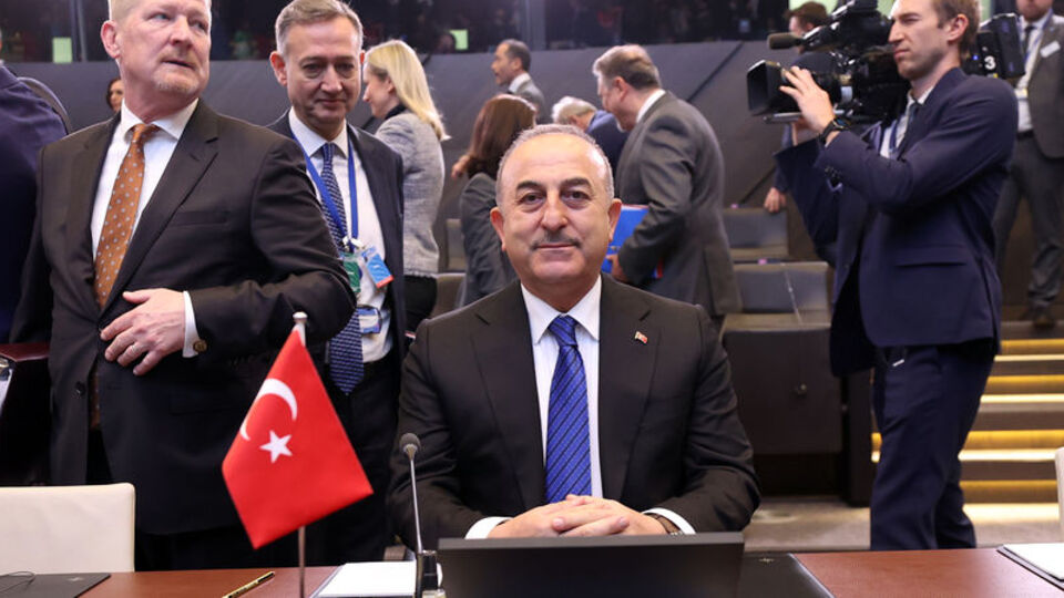 Çavuşoğlu: İsveç daha fazla adım atmalı