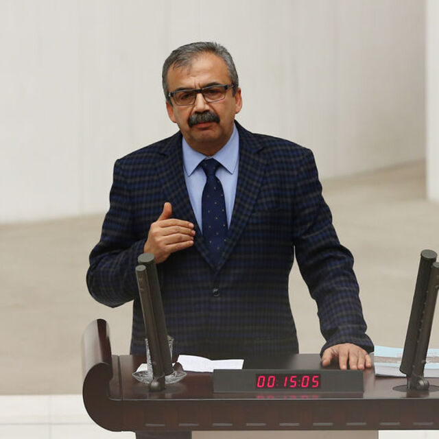 Sırrı Süreyya Önder milletvekili adayı oldu