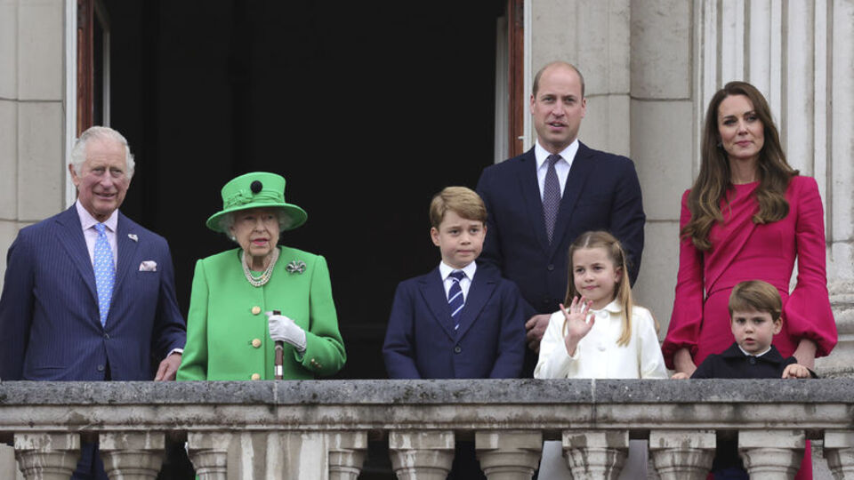 İngiliz basınından çarpıcı kraliyet raporu