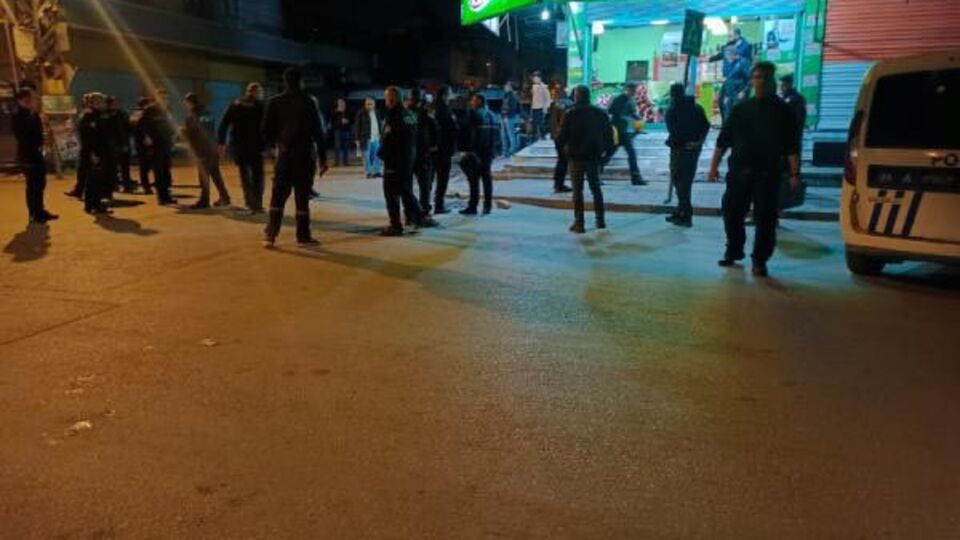 16 yaşındaki çocuk, sosyal medyadan küfürleşti! 2 kişiyi vurdu!