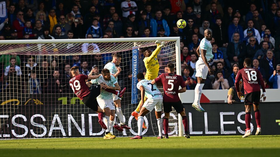 Inter'e Devler Ligi yolunda çelme!