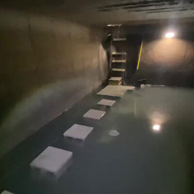 Evinin altındaki su sarnıcını bakın neye dönüştürdü!