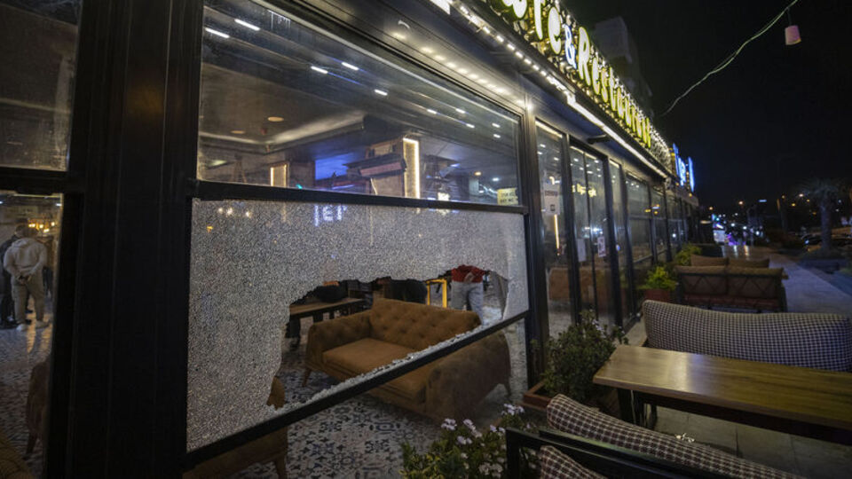 Esenyurt'ta iki grup arasında silahlı kavga