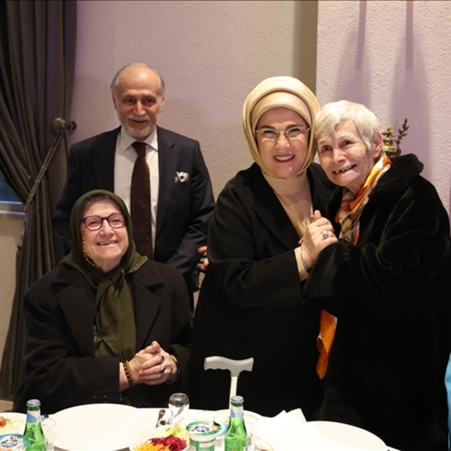 Darülaceze'de iftar vakti