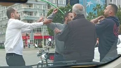 Yol verme tartışmasında bıçaklı saldırı