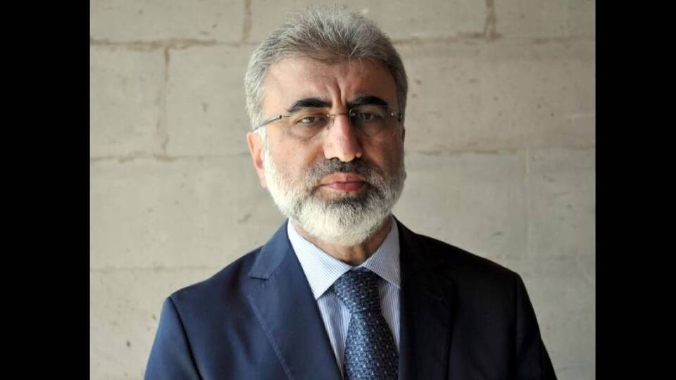 Eski Bakan Yıldız, hastaneye kaldırıldı